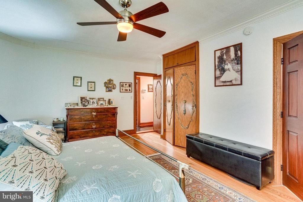 8212 Old Georgetown Road - Photo 24