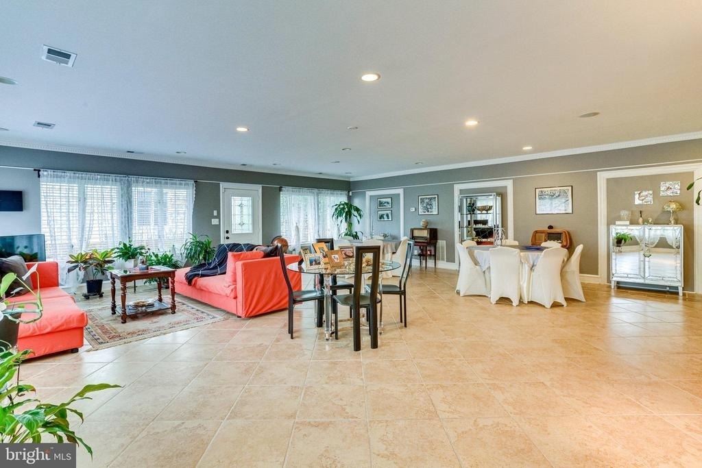 8212 Old Georgetown Road - Photo 23