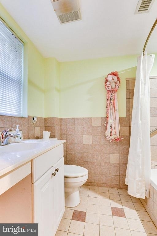 8212 Old Georgetown Road - Photo 40