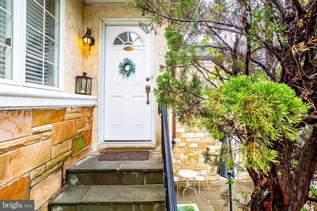 8212 Old Georgetown Road - Photo 44