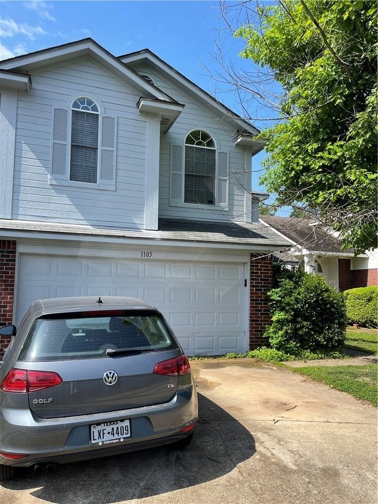 1105 Stephanie Lee Ln - Photo 2