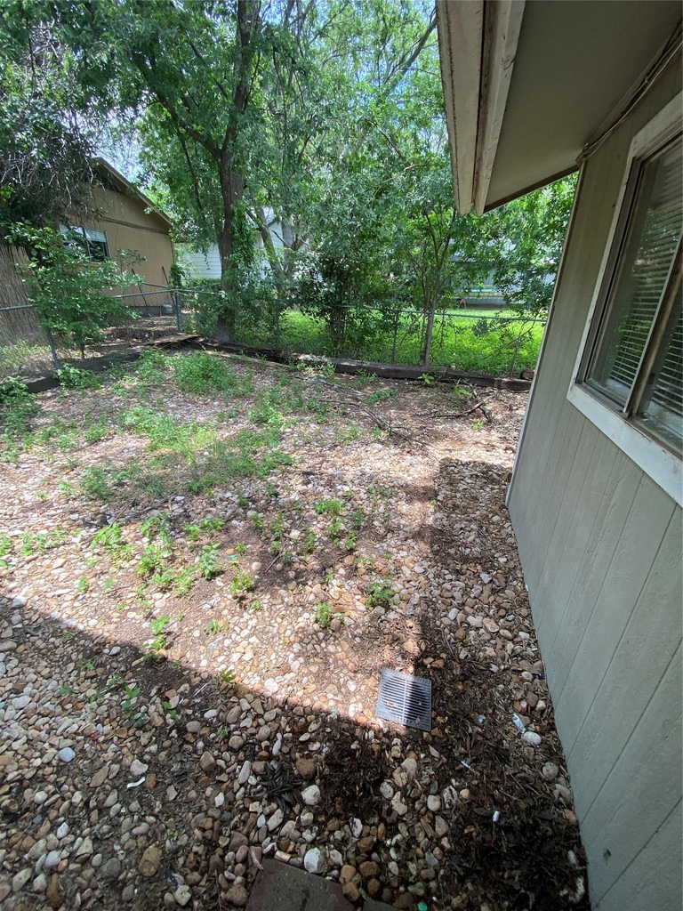806 Sirocco Dr - Photo 6