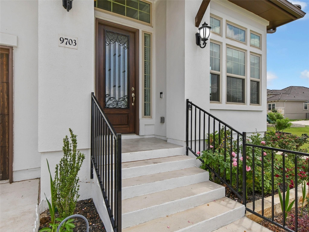 9703 Bayshore Bnd - Photo 2