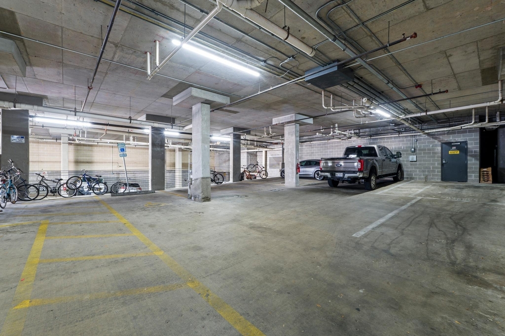 910 W 25th St - Photo 15