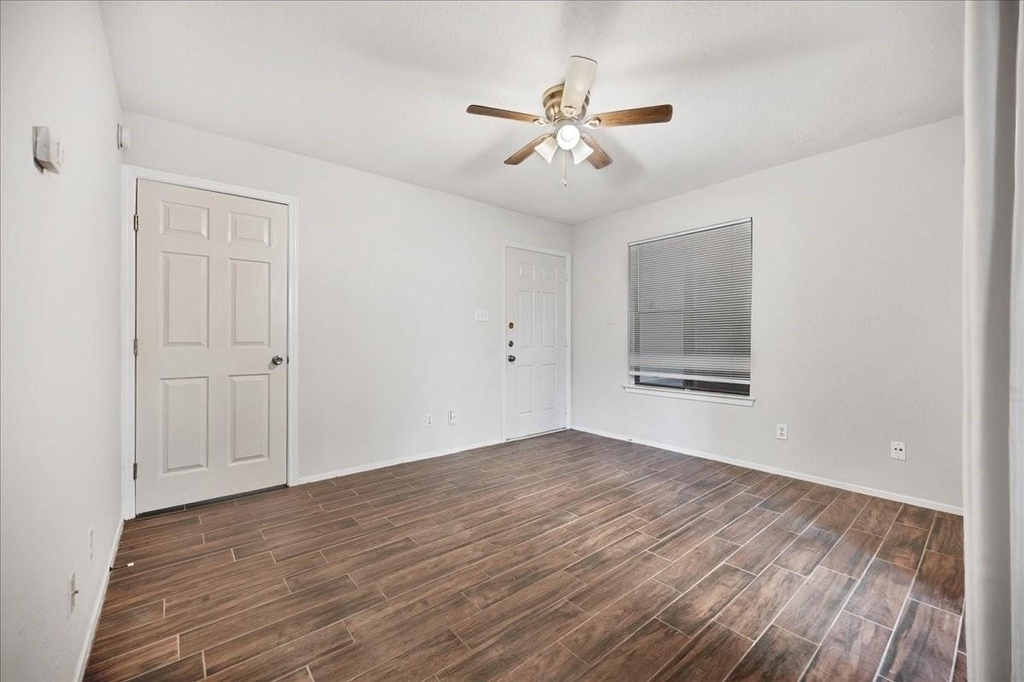 2500 Burleson Rd - Photo 4