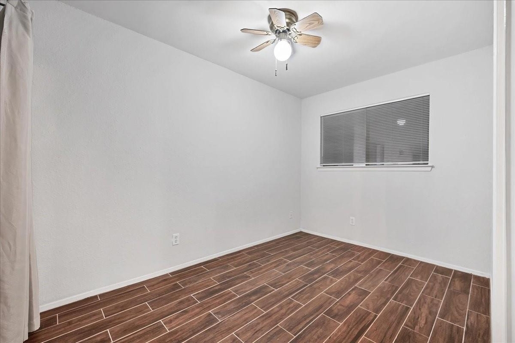 2500 Burleson Rd - Photo 5