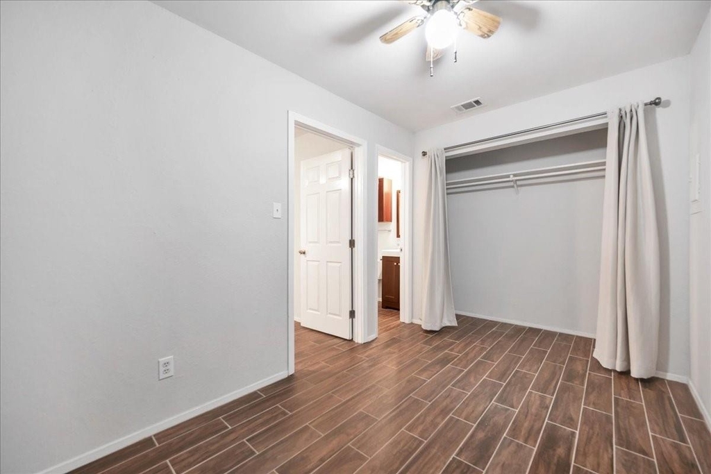 2500 Burleson Rd - Photo 6