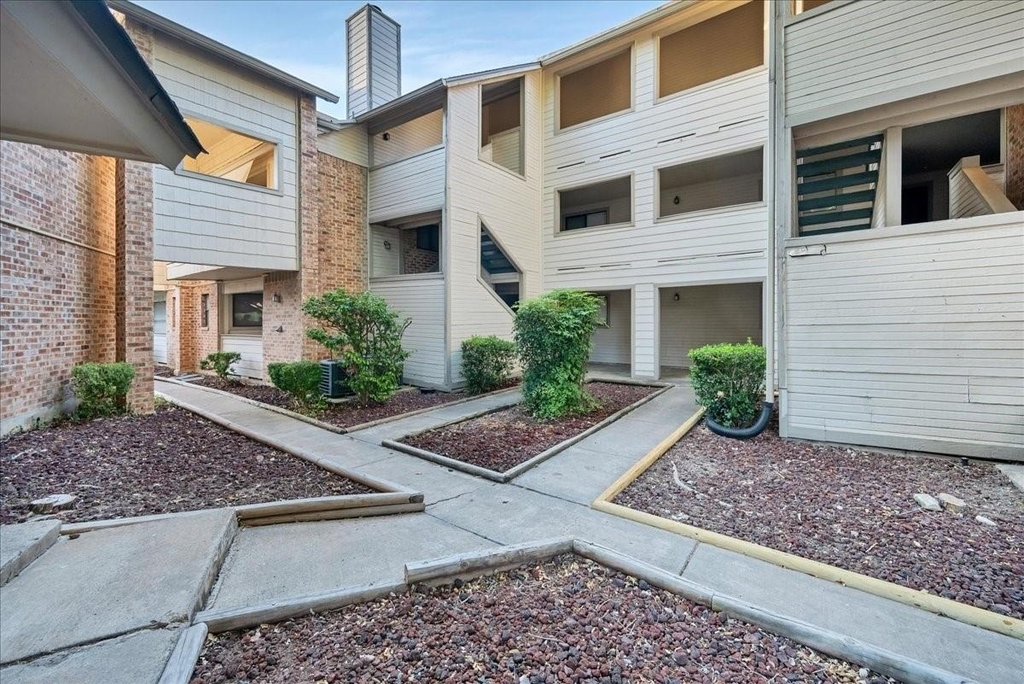 2500 Burleson Rd - Photo 15