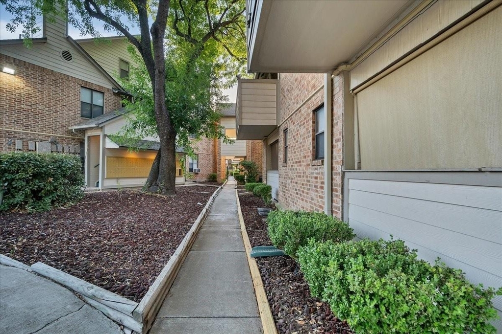 2500 Burleson Rd - Photo 16
