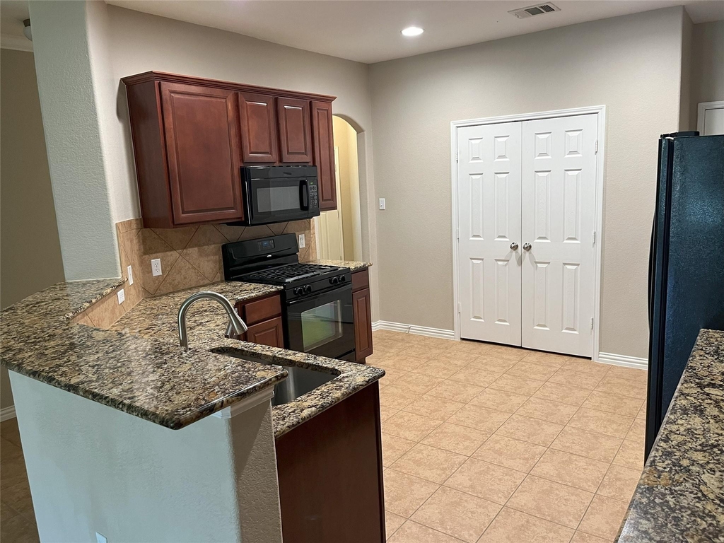 2375 Garlic Creek Dr - Photo 5