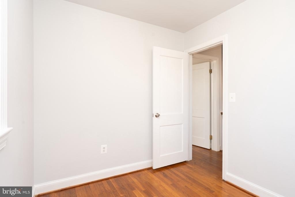 10026 Lorain Avenue - Photo 25