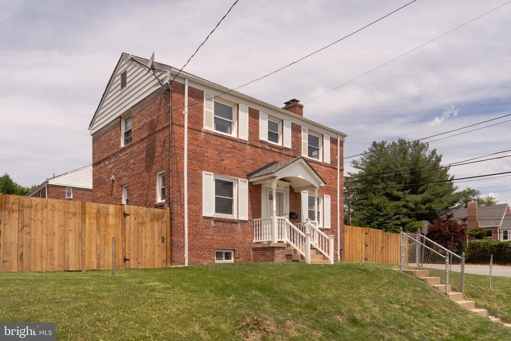 10026 Lorain Avenue - Photo 1