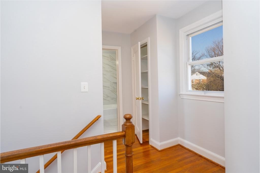 10026 Lorain Avenue - Photo 21