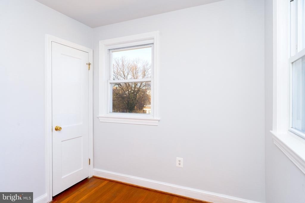 10026 Lorain Avenue - Photo 23