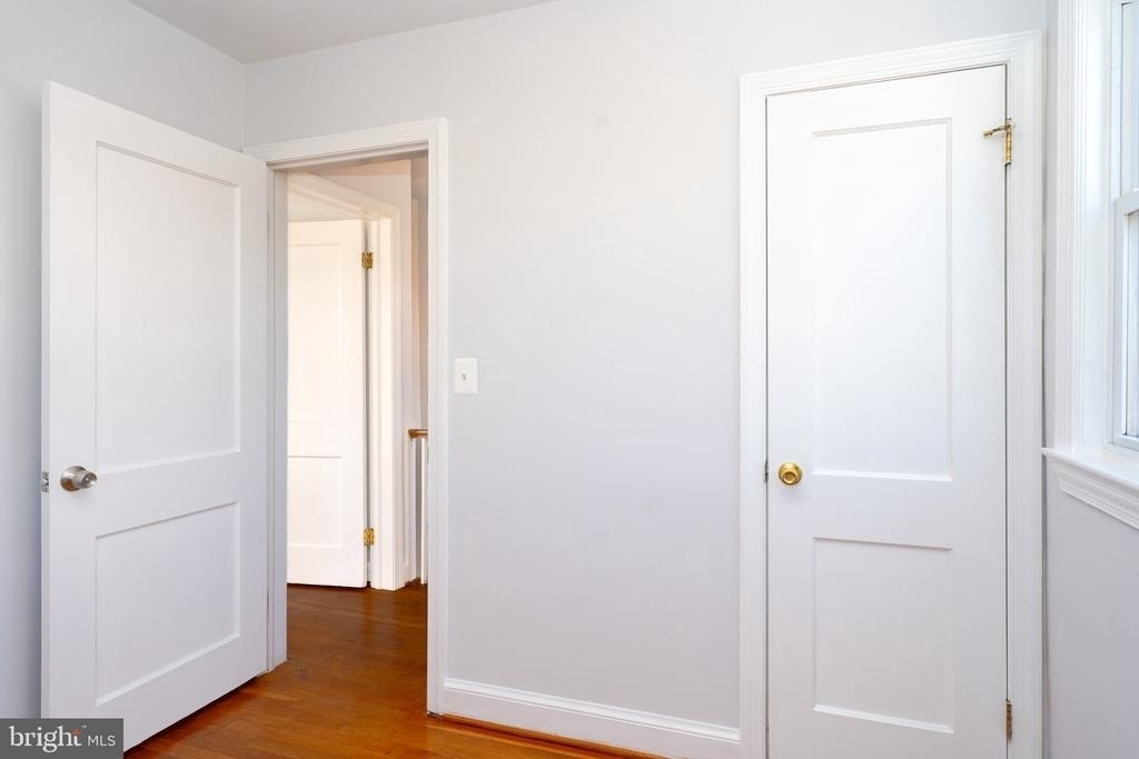 10026 Lorain Avenue - Photo 24