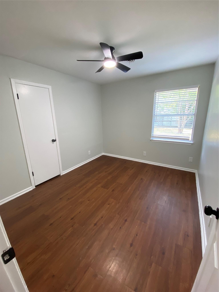 6805 Dubuque Ln - Photo 12