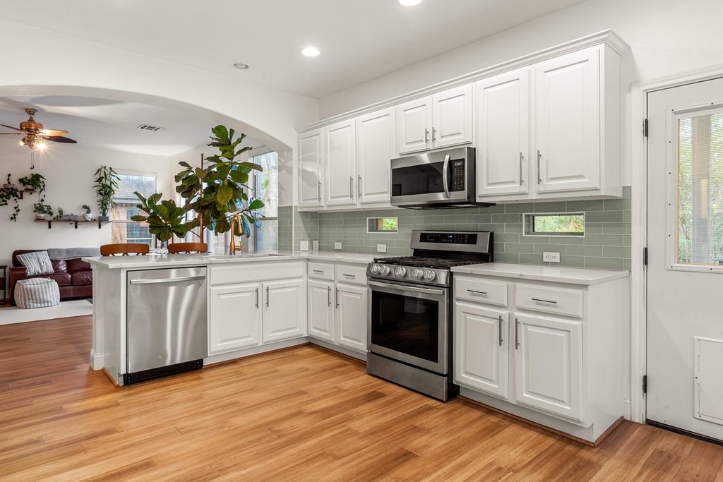 10305 Channel Island Dr - Photo 16