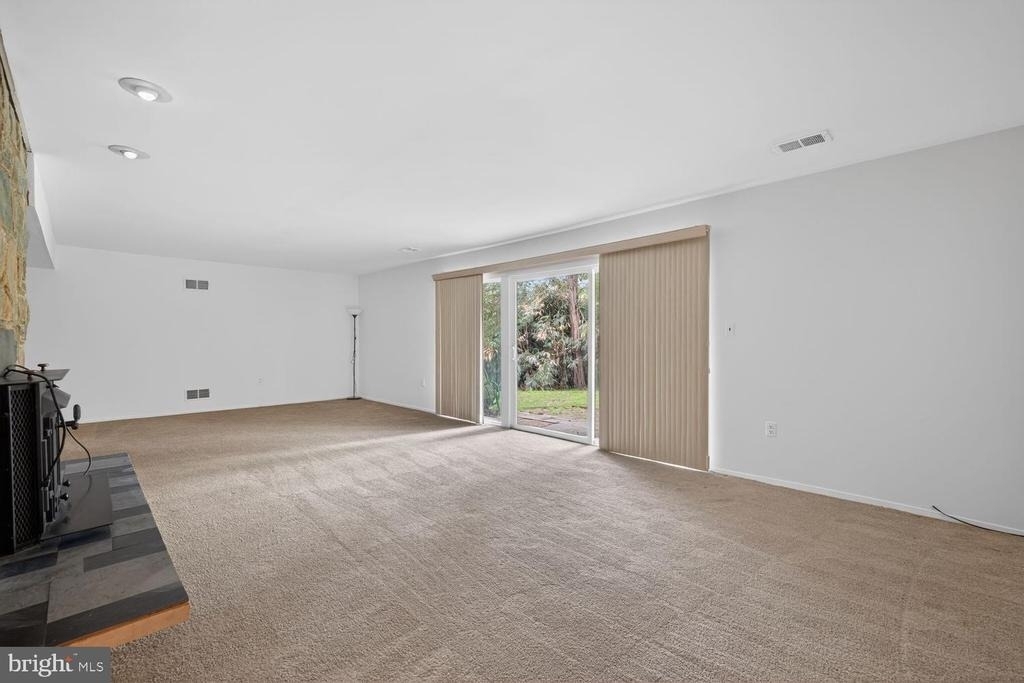 9404 Woodington Drive - Photo 32