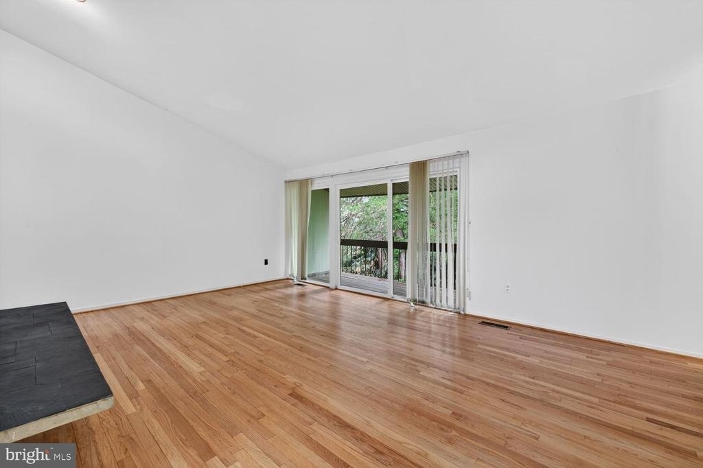 9404 Woodington Drive - Photo 9