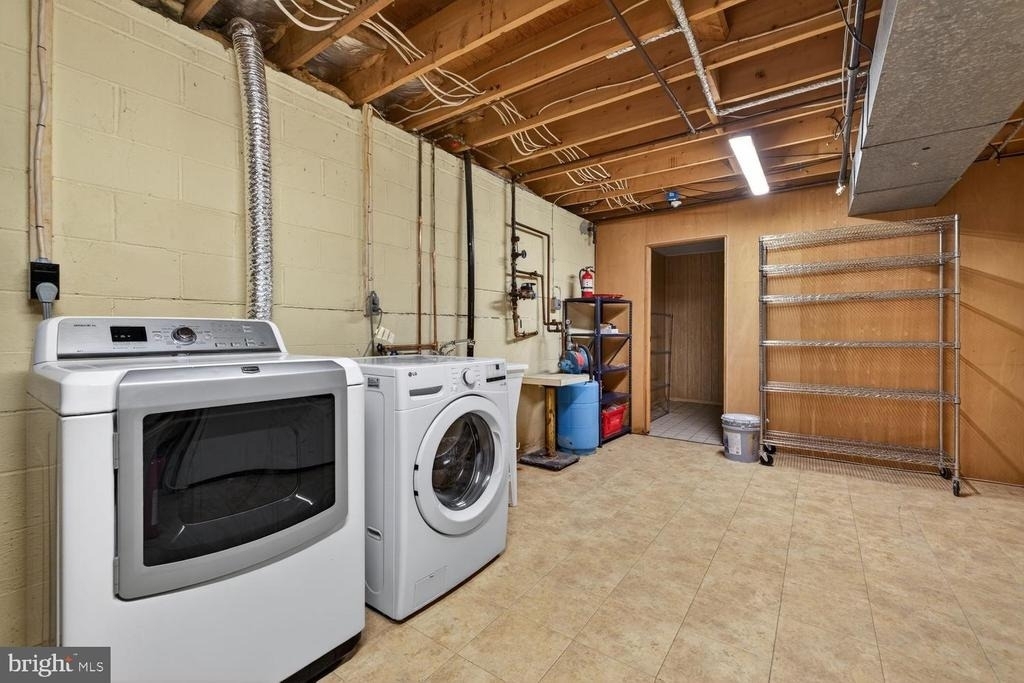 9404 Woodington Drive - Photo 37