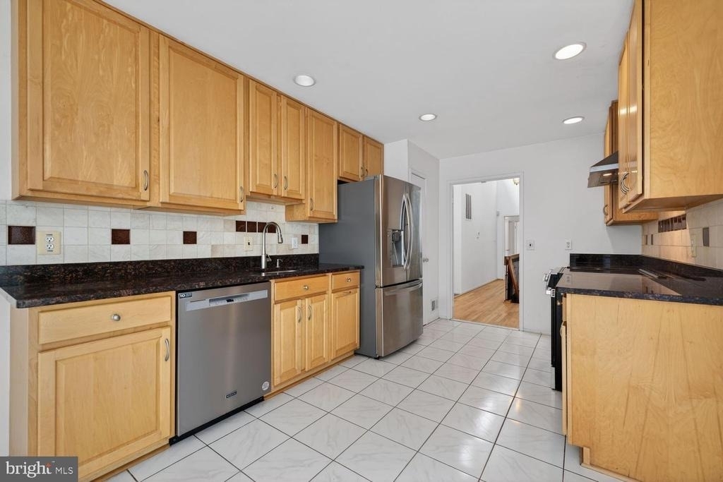 9404 Woodington Drive - Photo 15