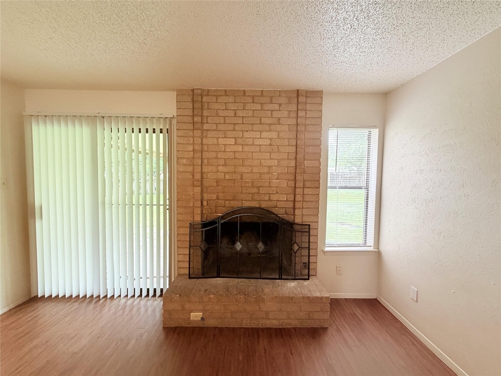 10904 Meadgreen Ct - Photo 4