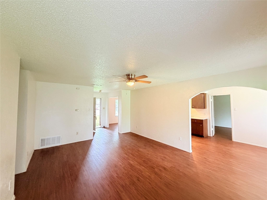 10904 Meadgreen Ct - Photo 5