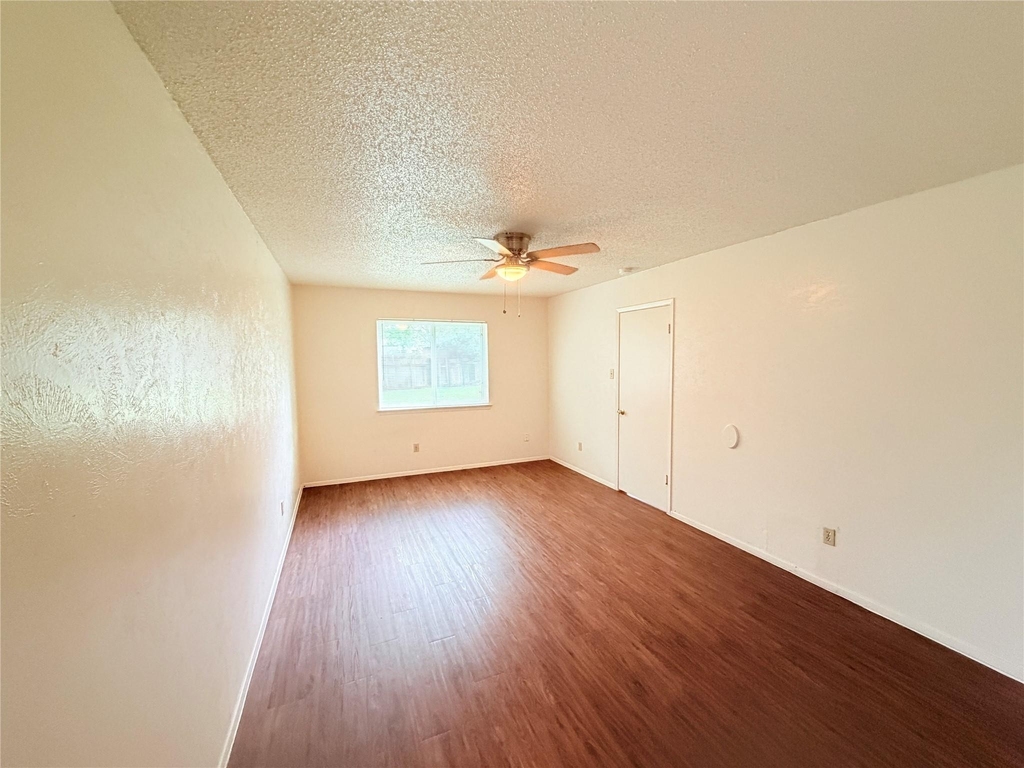 10904 Meadgreen Ct - Photo 18