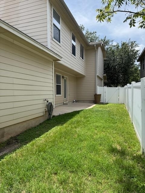 1420 Davis Mountain Loop - Photo 2