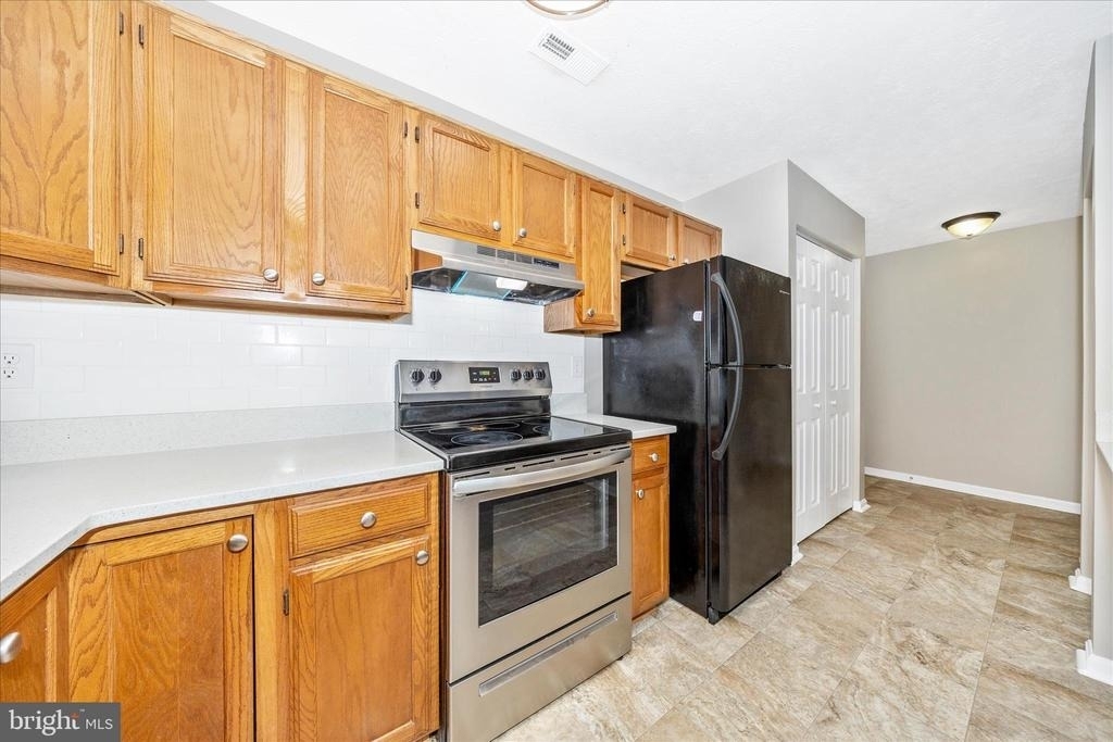 2112 Whitehall Road - Photo 17