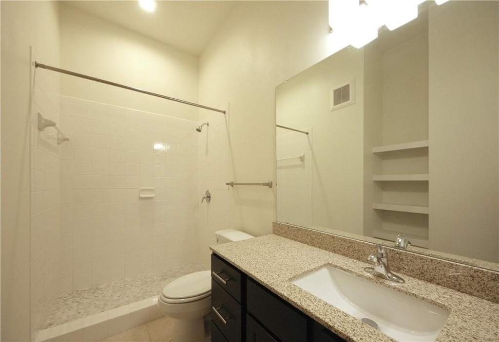 2400 Louis Henna Blvd - Photo 13