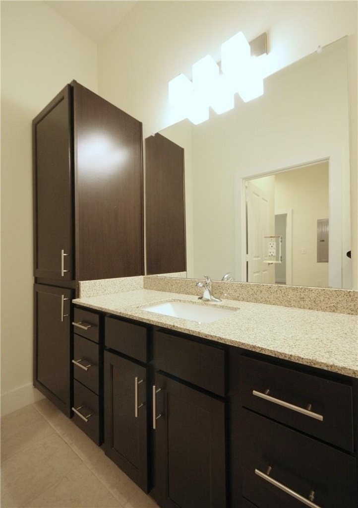 2400 Louis Henna Blvd - Photo 9