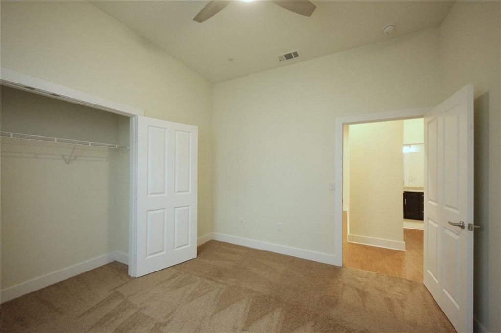 2400 Louis Henna Blvd - Photo 7