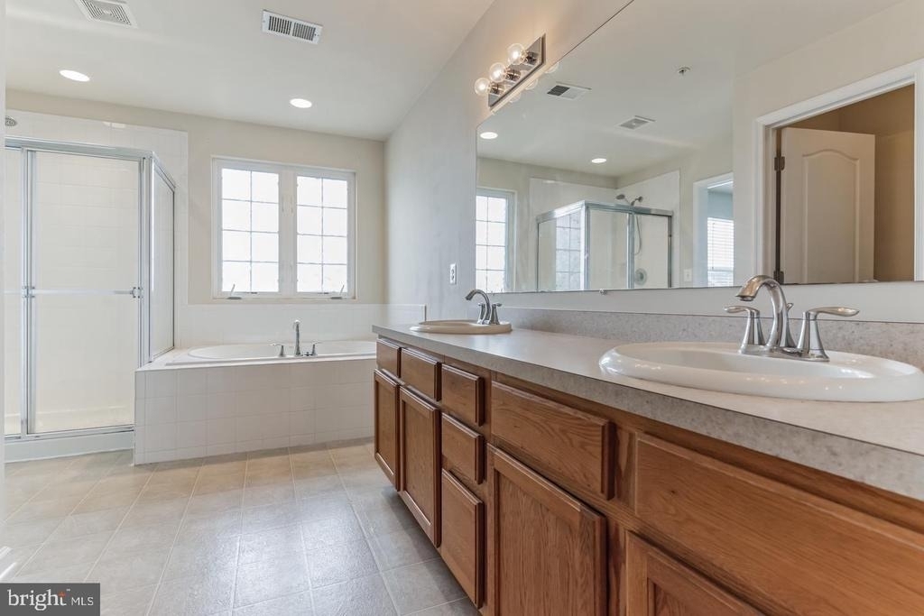 5065 Ottawa Park - Photo 3