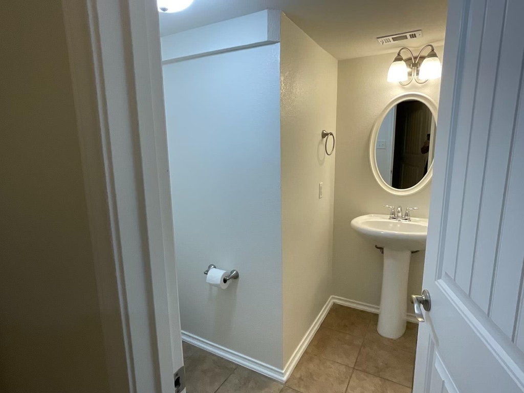 1054 Dorn - Photo 11