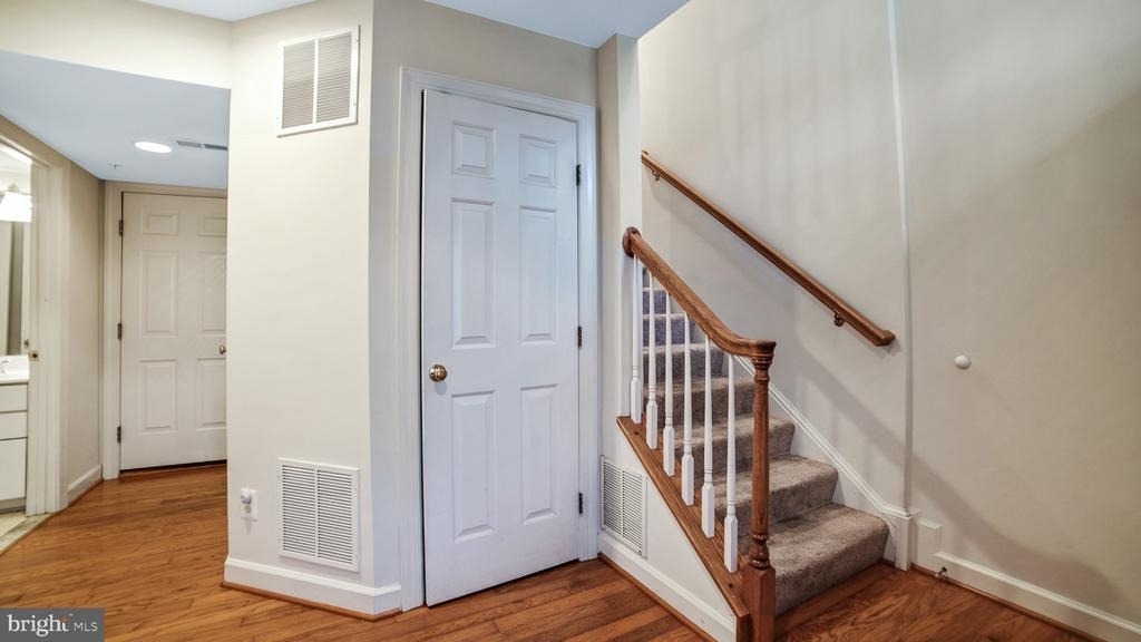 5109 Strawbridge Terrace - Photo 10