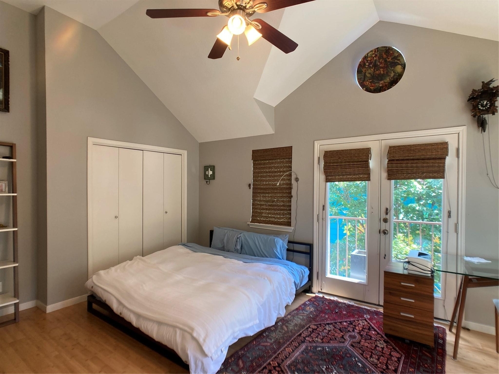 1509 Treadwell St - Photo 7