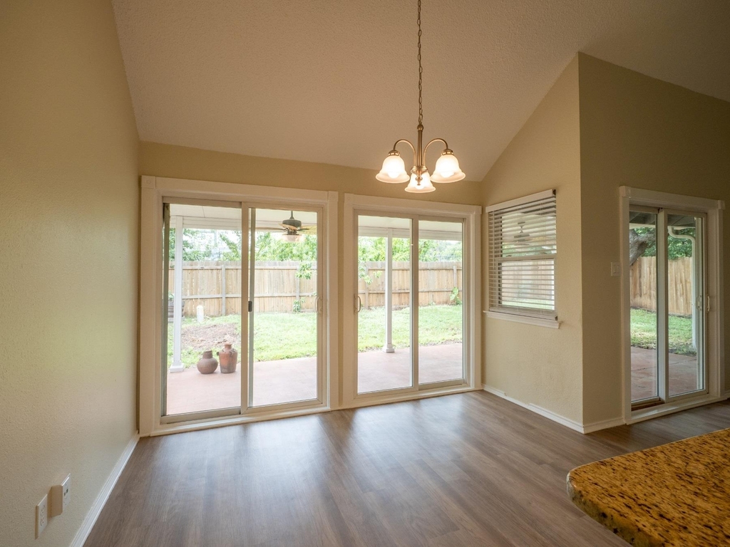 6307 Avery Island Ave - Photo 6