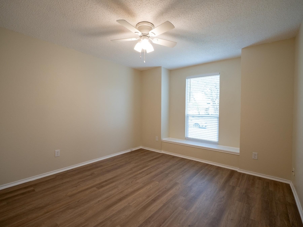 6307 Avery Island Ave - Photo 14