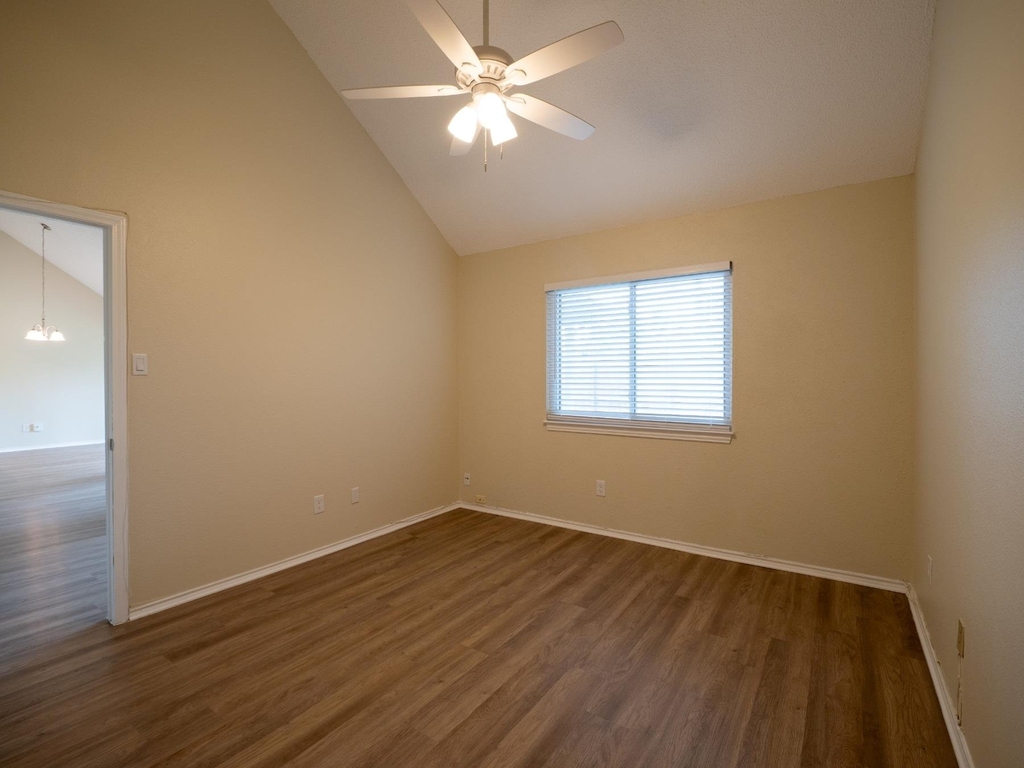 6307 Avery Island Ave - Photo 12