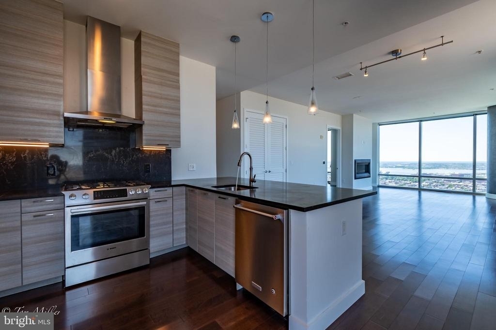 414 Light Street - Photo 9