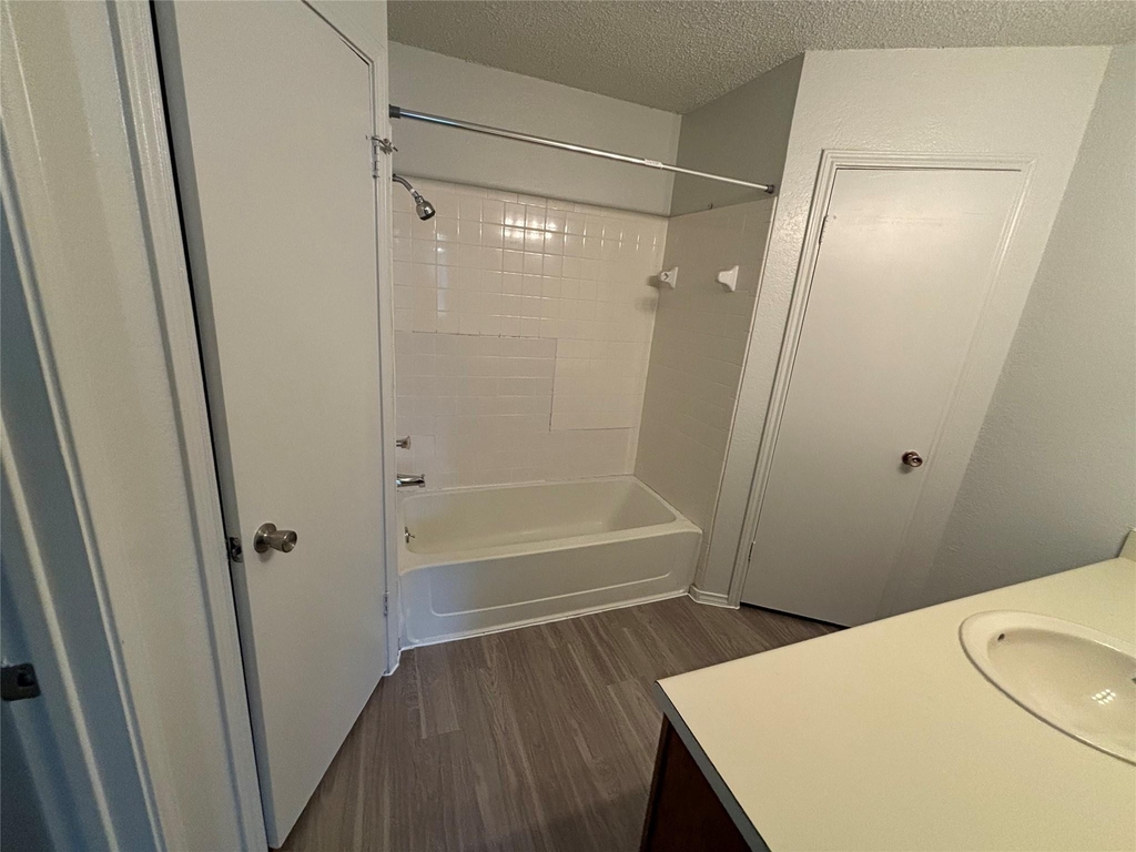 1112 Byers Ln - Photo 12
