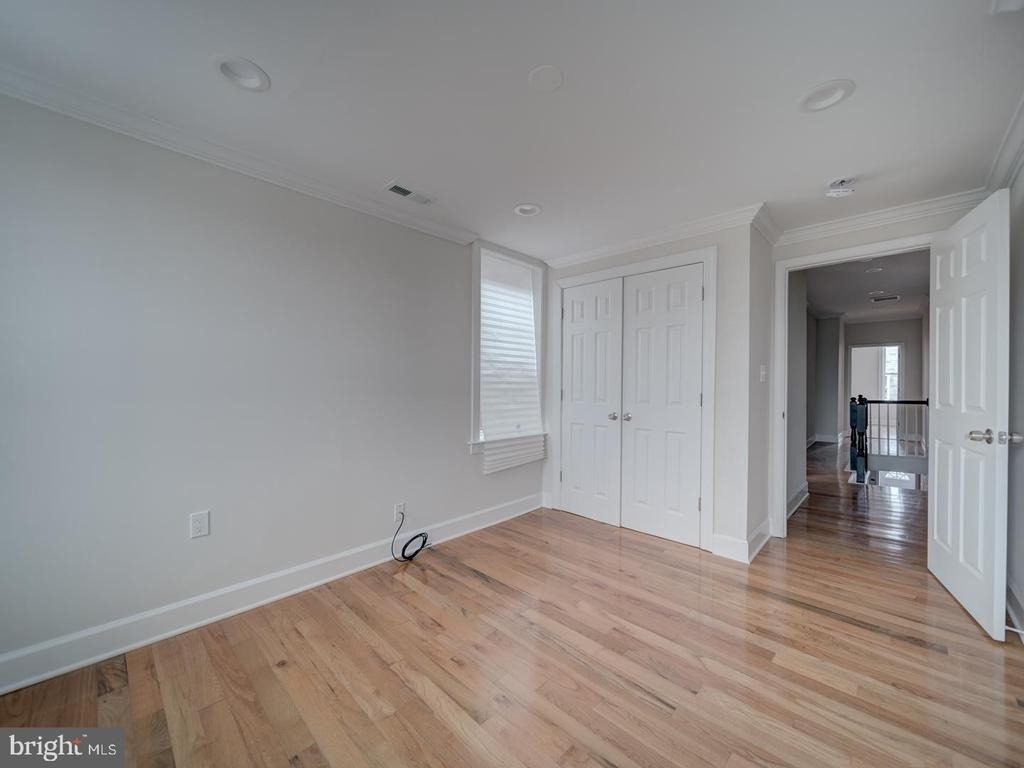 417 N Collington Ave - Photo 2