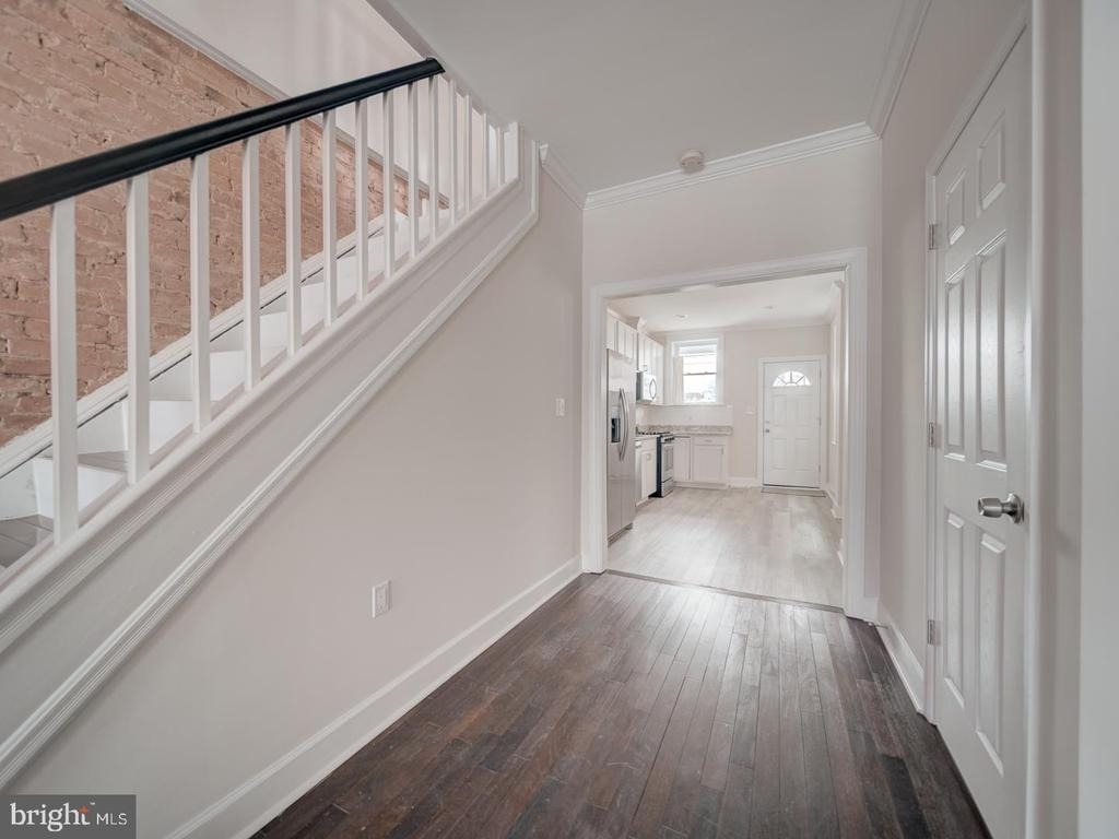 417 N Collington Ave - Photo 29