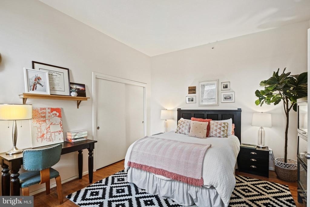 1211 Light Street - Photo 3