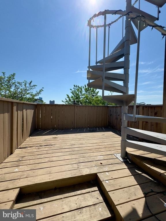 709 Scott Street - Photo 19