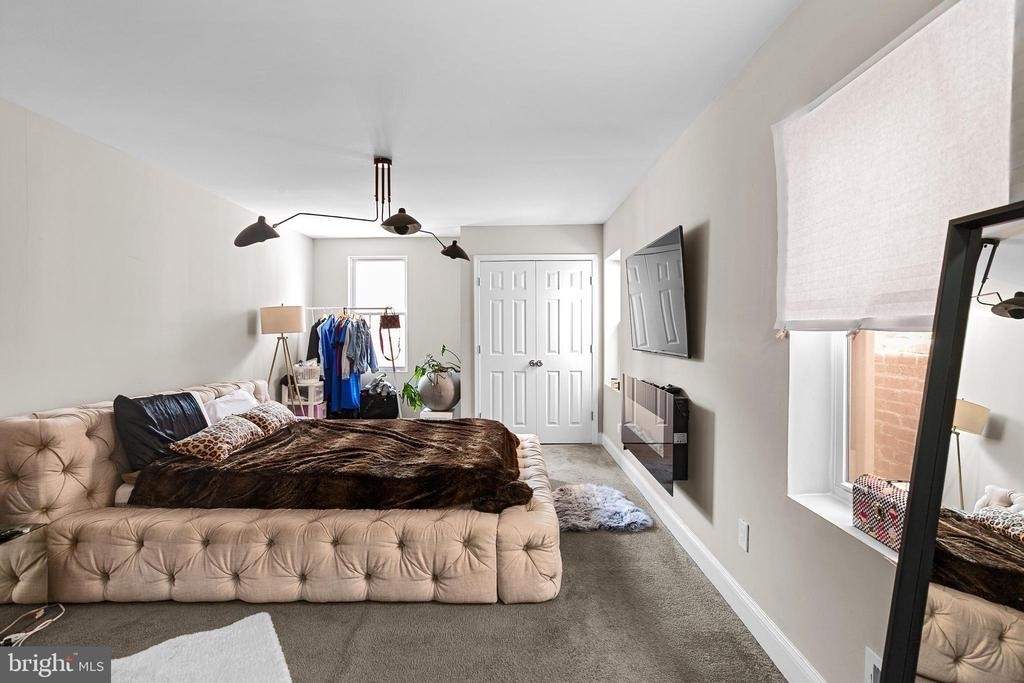 110 S Calhoun Street - Photo 20