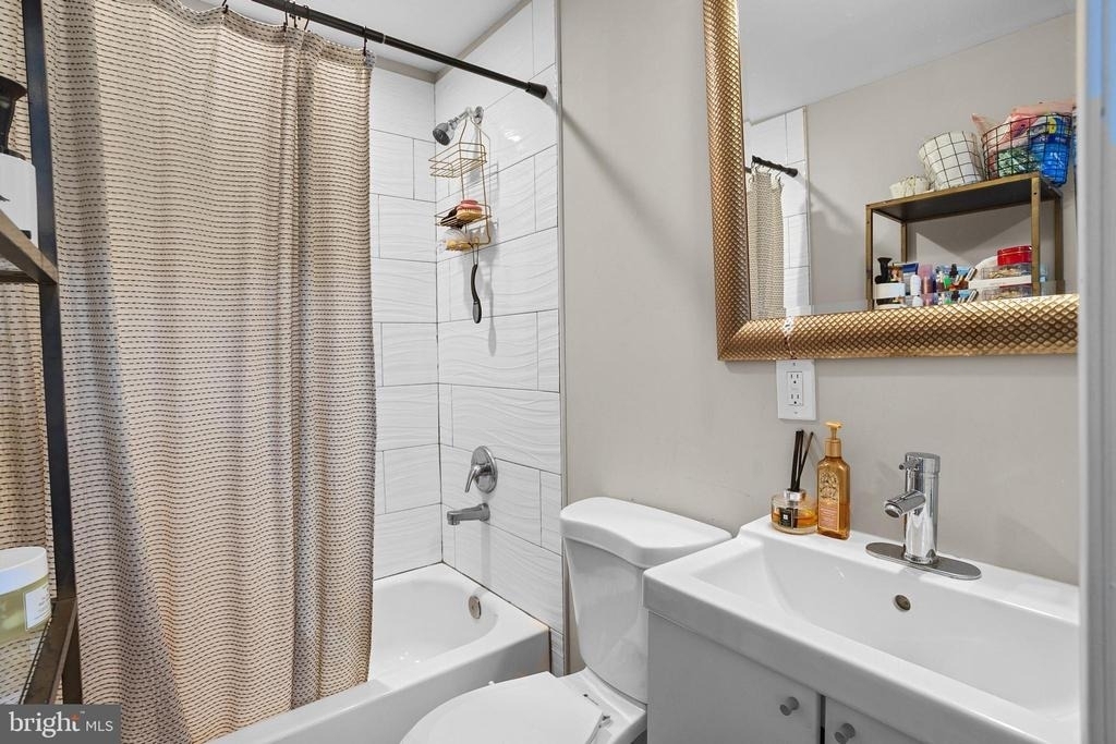 110 S Calhoun Street - Photo 24