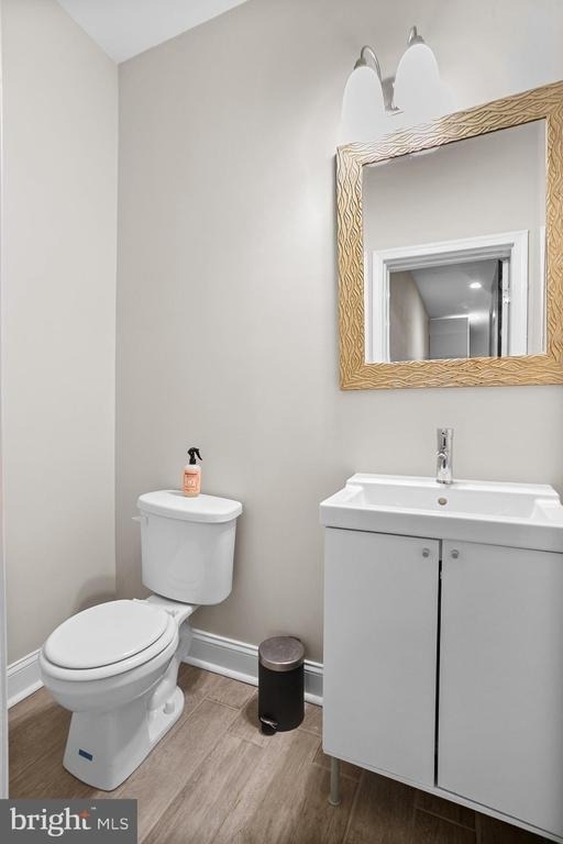 110 S Calhoun Street - Photo 10