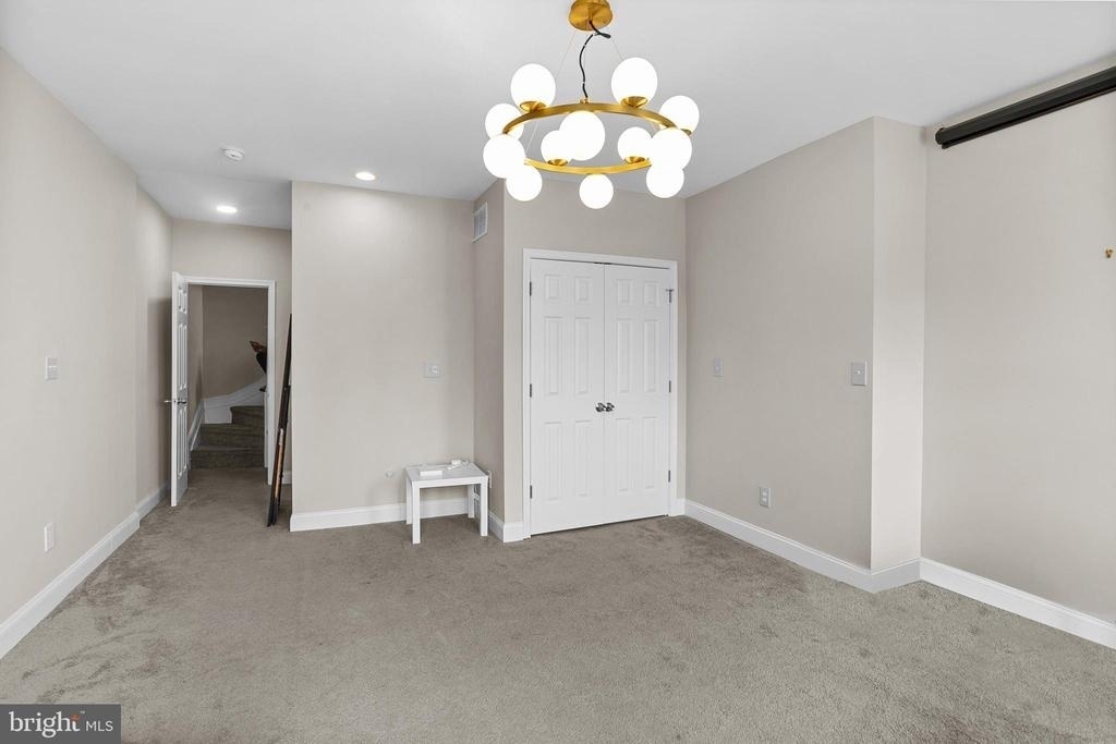 110 S Calhoun Street - Photo 29